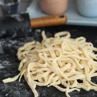 可能是義大利麵的圖像