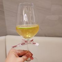 可能是香檳的圖像