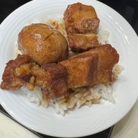 可能是燉小牛膝的圖像
