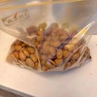 可能是焗豆和幼苗的圖像