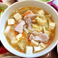 可能是豆腐、拉麵和麵的圖像