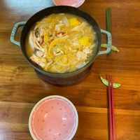 可能是拉麵和火鍋的圖像