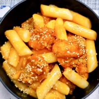 可能是義大利麵和豆腐的圖像