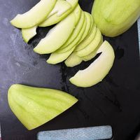 可能是蘋果和梨子的圖像