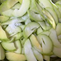 可能是梨子和蘋果的圖像