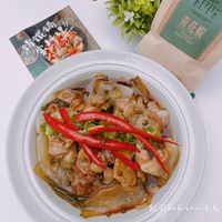 可能是義大利麵、豆腐和文字的圖像