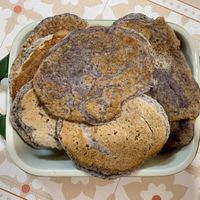 可能是黑麥麵包的圖像
