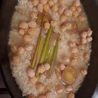 可能是北非小米飯和粥的圖像