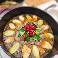 可能是火鍋和紫蘇的圖像