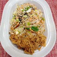 可能是麵、炒飯、印度香料飯和炒麵的圖像