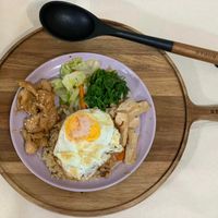 可能是豆腐、拉麵、水波蛋和文字的圖像