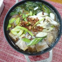 可能是麵、豆腐、拉麵、粥和火鍋的圖像