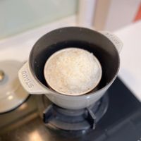 可能是舒芙蕾和咖啡機的圖像