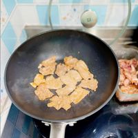 可能是鬆餅機、豆腐和顯示的文字是「 PUSH 」的圖像