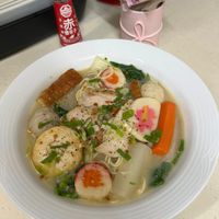 可能是麵、水波蛋、拉麵和豆腐的圖像