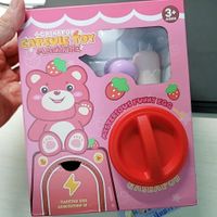 可能是玩具和文字的圖像
