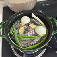 可能是燉小牛膝的圖像