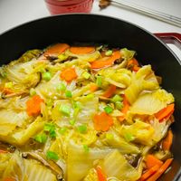 可能是炒麵、拉麵和麵的圖像