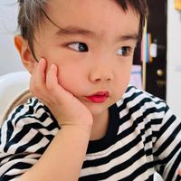 可能是 1 人和嬰兒的圖像