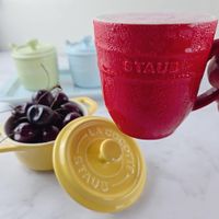 可能是櫻桃和文字的圖像