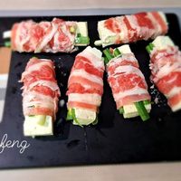 可能是壽司和文字的圖像