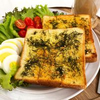 可能是黑麥麵包的圖像