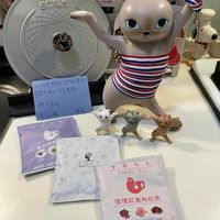 可能是玩具和文字的圖像