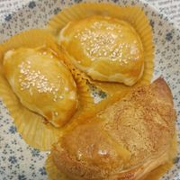 可能是牧羊人派、半圓形餡餅和肉餡餅的圖像