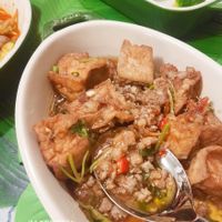 可能是燉小牛膝和豆腐的圖像