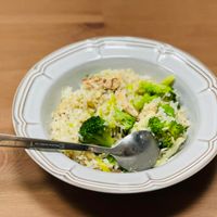 可能是北非小米飯的圖像