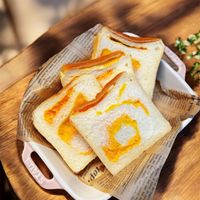 可能是總匯三明治和文字的圖像