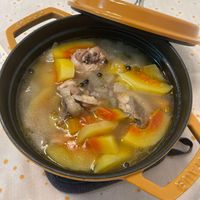 可能是燉小牛膝的圖像