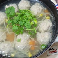 可能是拉麵、粥、麵和文字的圖像