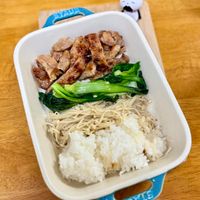 可能是麵和文字的圖像