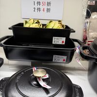 可能是豆腐、火鍋、泡茶器和文字的圖像
