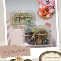 可能是燕麥餅乾、千日紅和文字的圖像