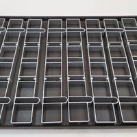 可能是兒童玩具和鬆餅機的圖像