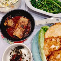 可能是豆腐、紫蘇和文字的圖像