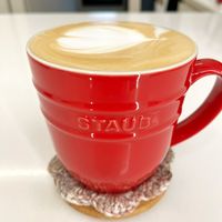 可能是咖啡杯和咖啡的圖像