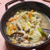 可能是豆腐、拉麵和香菇的圖像