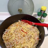 可能是蝦和義大利麵的圖像