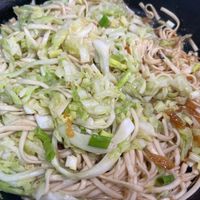 可能是拉麵、炒麵和義大利麵的圖像