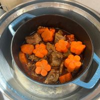 可能是燉小牛膝的圖像