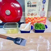 可能是豆腐、義大利麵和文字的圖像