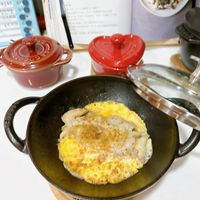 可能是歐姆蛋、豆腐和文字的圖像