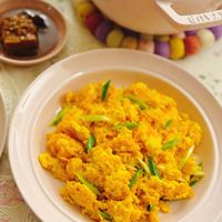 可能是印度香料飯和豆腐的圖像