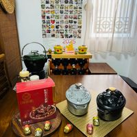 可能是火鍋、豆腐、泡茶器和文字的圖像