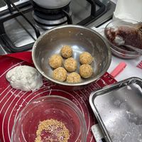 可能是燕麥餅乾和椰子馬卡龍的圖像