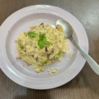 可能是印度香料飯、北非小米飯和炒飯的圖像
