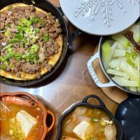 可能是豆腐、火鍋和文字的圖像
